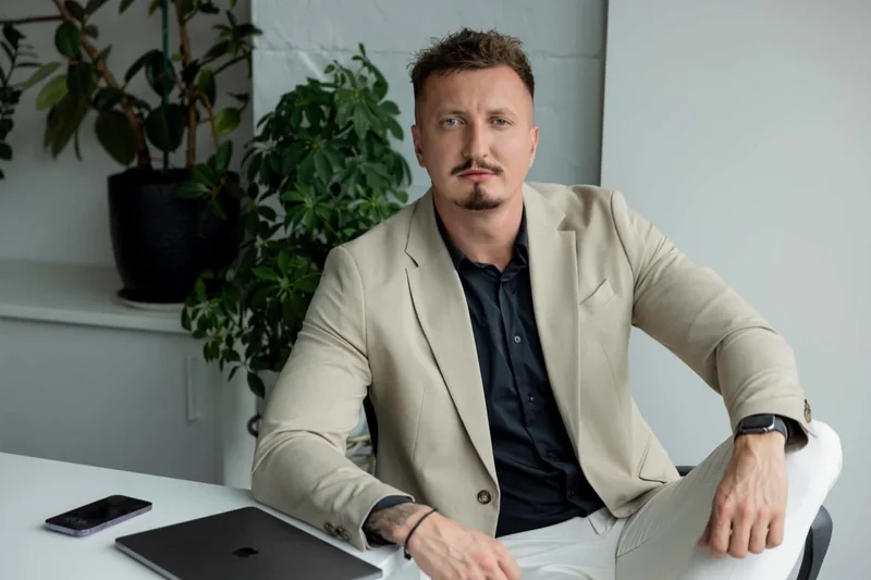 Aleksandr Fedosejev prie darbo stalo